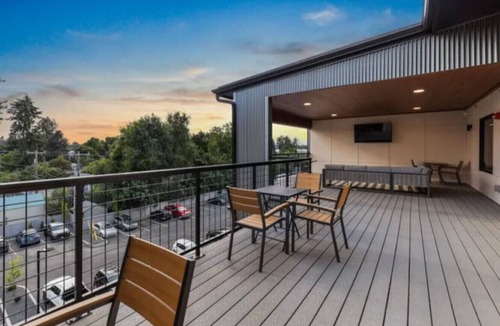 Coeur d'Alene Apartment | Near CDA Lake | Gym, In-Unit Laundry, Free Parking