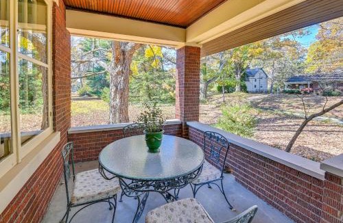 Roselawn Finance House | Near Downtown Cincinnati: Peaceful Retreat!