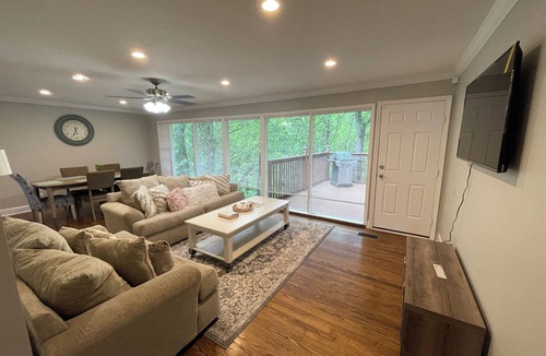 East Chattanooga House | Nestled within the pines