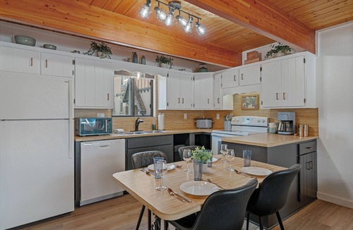 West Yellowstone House | New! 1 minute away from the entrance