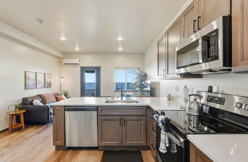 Coeur d'Alene House | New 2BR Near Hayden Lake, Garage