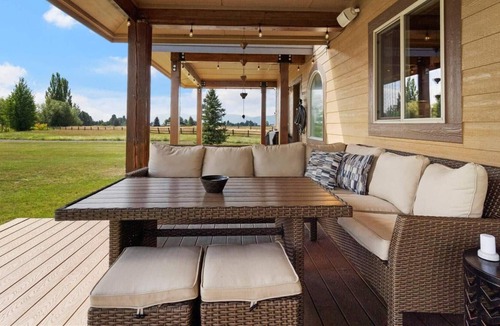 McCall House | NEW! 360° of Mountain View’s! LIFE LONG MEMORIES MADE HERE! Live Large, Breathe Fresh Air, & UNWIND!