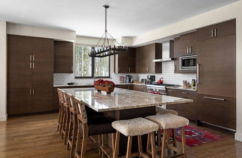 Big Sky House | NEW! 7 Rolling Ridge 6-Bedroom Home with Mountain view