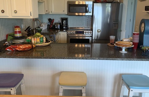 Point Roberts House | New! Beachfront Townhome with Outdoor Pool