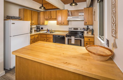 Big Sky Meadow Village Condo | New! Big Sky Condo Ski Resort, Golf & Nordic Trails at Your Door