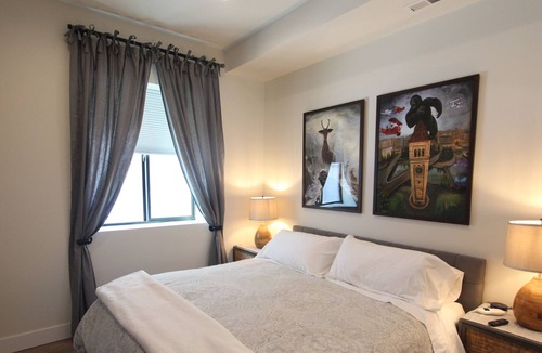 Manito Apartment | New charming South Hill luxury private apartment in ideal location