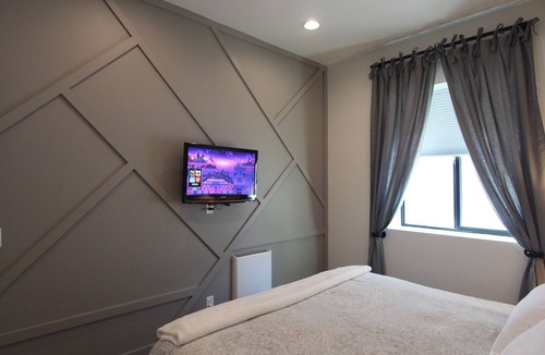 Manito Apartment | New charming South Hill luxury private apartment in ideal location