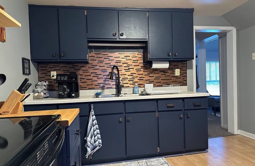 Ishpeming Apartment | NEW! Comfortable 2-bedroom apartment in Ishpeming - close to downtown amenities