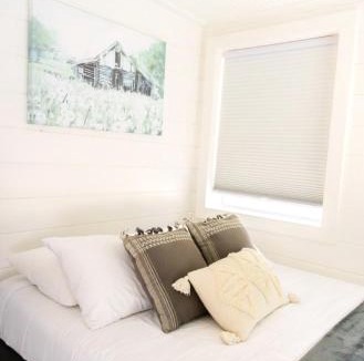 Orderville House | NEW! Cozy Container Home at Cliffside #5
