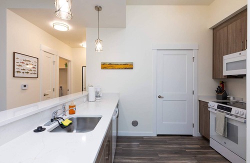Nampa Apartment | New! Downtown Nampa Apartment For 4|King Bed