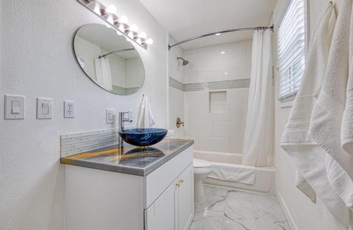 Southeast Boise Apartment | New Downtown on Bsu Campus 3 Beds on Boise Ave