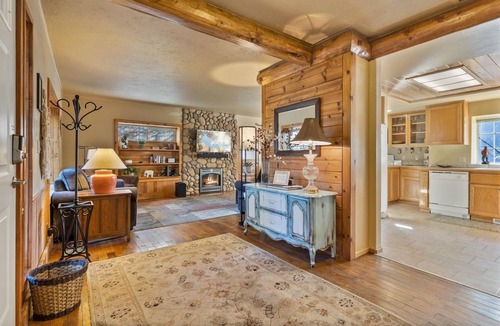 Old Bend House | New! Historic Bend Cottage | Walk to Deschutes River & Downtown Shops