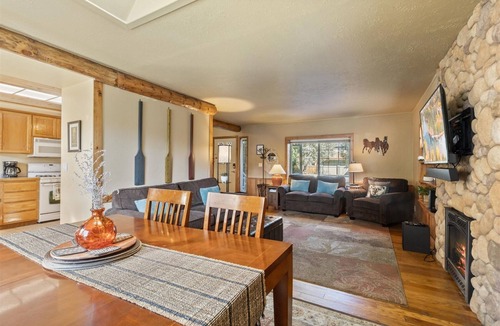 Old Bend House | New! Historic Bend Cottage | Walk to Deschutes River & Downtown Shops