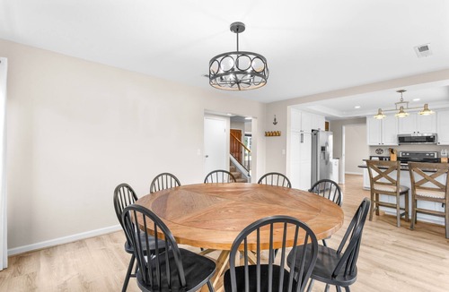 Grayland House | NEW HOT TUB, Dogs Ok, Fire Pit, Game Room, BBQ (Dunes)