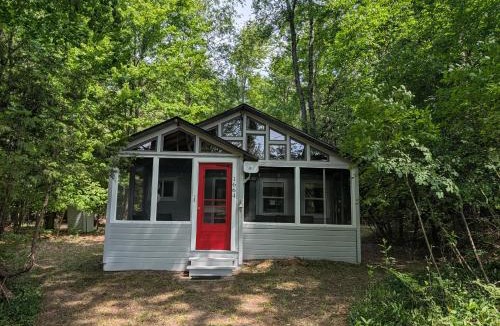 Arcadia House | NEW! Jack-in-the-Pulpit - Cute and Cozy Cabin!