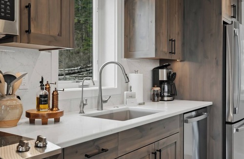 Harrison Cabin | New Lake CDA Retreat, Waterfront, Kayaks
