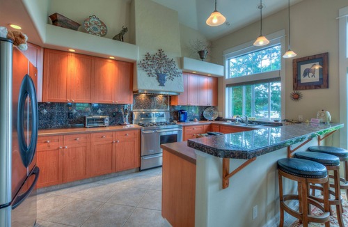 La Conner House | New Listing: Cozy, Comfortable Home with Fantastic Views in La Conner Village