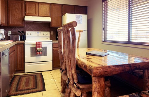 Horse Butte Condo | NEW LISTING! Quiet 2 Bedroom Mountain Retreat in a Center of a Mountain Valley