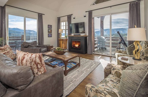Saddle Ridge Ski Chalet | *New Listing* Ski-In/Ski-Out Chalet w/Private Hot Tub