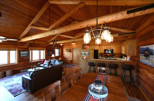 Island Park Cabin | New Listing Sleeps 8, 4 Bedroom, 3 Bath, 18 Miles to Yellowstone!