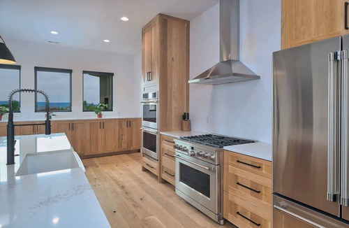 Driggs House | New Luxury 6BR Teton View Lodge - Summer Escape