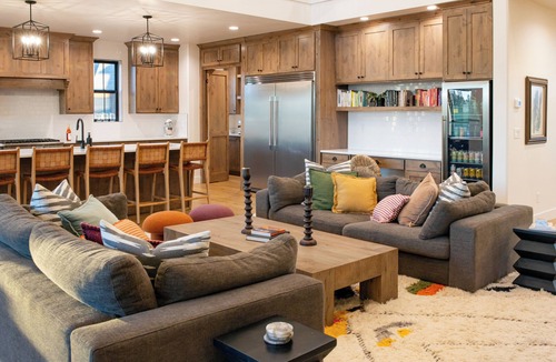 Victor House | New Luxury Teton 5BR Victor Retreat, Hot Tub, Golf & XC Ski Out Your Door