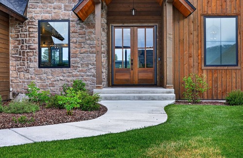 Driggs House | New Modern 5BR with AC - Walk to Targhee Shuttle