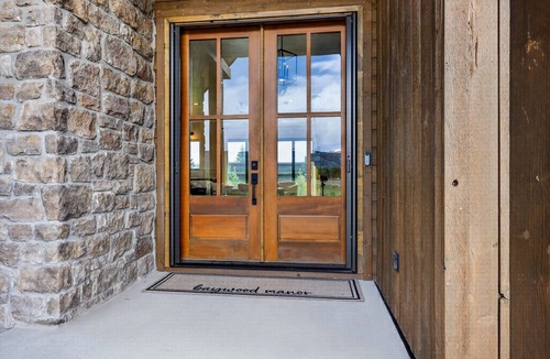 Driggs House | New Modern 5BR with AC - Walk to Targhee Shuttle