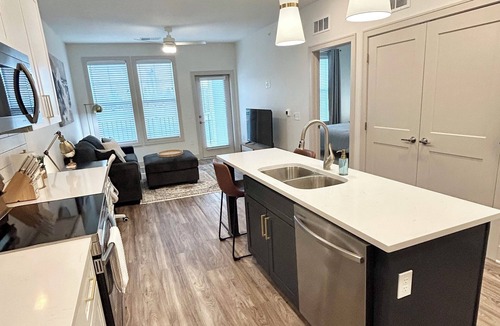 Waukee Apartment | New Modern Luxe 1 Bed 1 Bath w/Resort Amenities