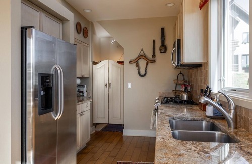 Saddle Ridge House | NEW! Saddle Ridge F5 (3-Bedroom Home) with Mountain view