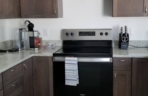 Wenatchee House | New & Spacious Townhouse Unit E