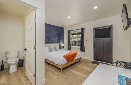 Coeur d'Alene Hotel | New Studio 5 Min to Lake CDA And 7 Min to Kootenai Hospital