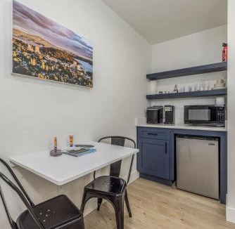 Coeur d'Alene Hotel | New Studio 5 Min to Lake CDA And 7 Min to Kootenai Hospital
