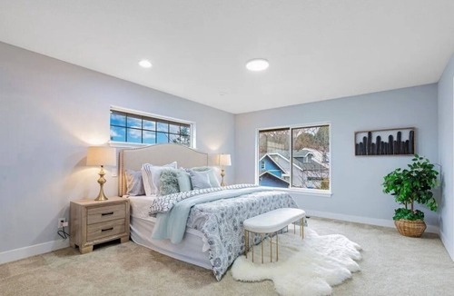 Hilltop House | Newly remodeled, safe and peaceful, only 5 minutes to UW Tacoma or I-5 Exit 132B