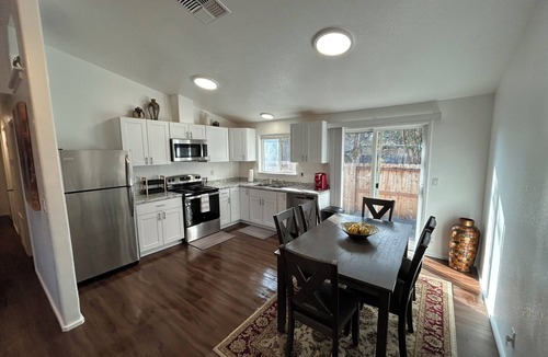 Grants Pass House | Newly Renovated 3-bedroom Centrally located Home in Grants Pass