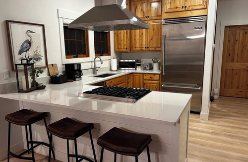 Dover Bay House | Newly-Renovated Cabin in the Woods with Territorial View in Dover Bay Resort