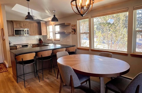 Sun Valley Condo | Newly renovated stand alone dog friendly condo. Elkhorn amenities included.