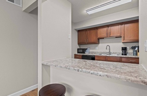 Springfield Apartment | Newly Renovated Unit in Central Spfld! #103