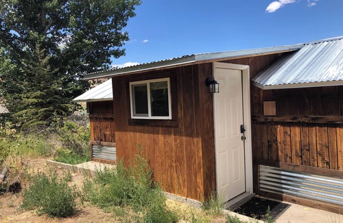 Henrieville Cabin | Newly Restored Vintage Cabin near Bryce, Grand Staircase. Great views!