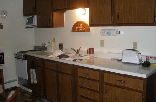 McLean County Apartment | Nice 1-bedroom apartment in Underwood. One month minimum.