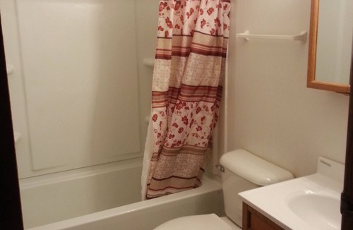 McLean County Apartment | Nice 1-bedroom apartment in Underwood. One month minimum.