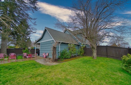 North End House | North Tacoma! Large remodelled home! Close To UPS, 6th Ave, and Proctor