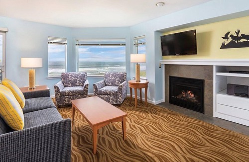 Ocean Shores Resort | Ocean Shores | Couple Coastal Retreat | Pool | 1BR