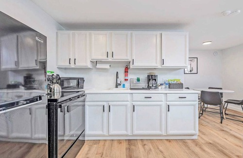 Ocean Shores Ski Chalet | Ocean Shores cozy chalet located within steps from the beach