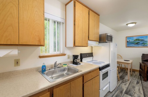 Harbor Hotel | Ocean Suites Motel