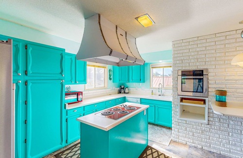 Agate Beach House | Ocean-view home - private hot tub, outdoor shower, dog-friendly - walk to beach