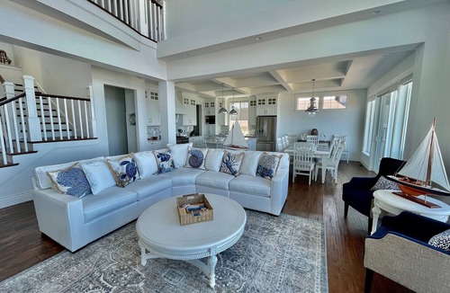 Ferndale House | Oceanfront Luxury Retreat at Sandy Point Shores.