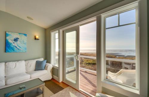 Moclips House | Oceanfront Moclips Retreat w/Beach Access & View!