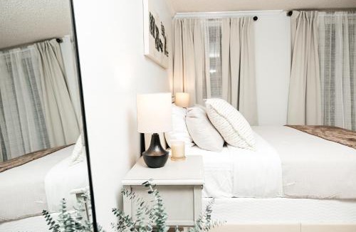 South Redondo Apartment | Oceanfront Studio with balcony
