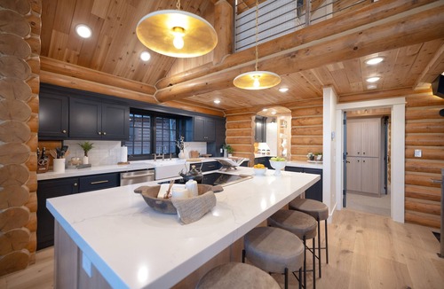 Victor House | Ogden's Fancy Fly Luxury Teton Springs Cabin in Victor, ID w/A/C & Hot Tub